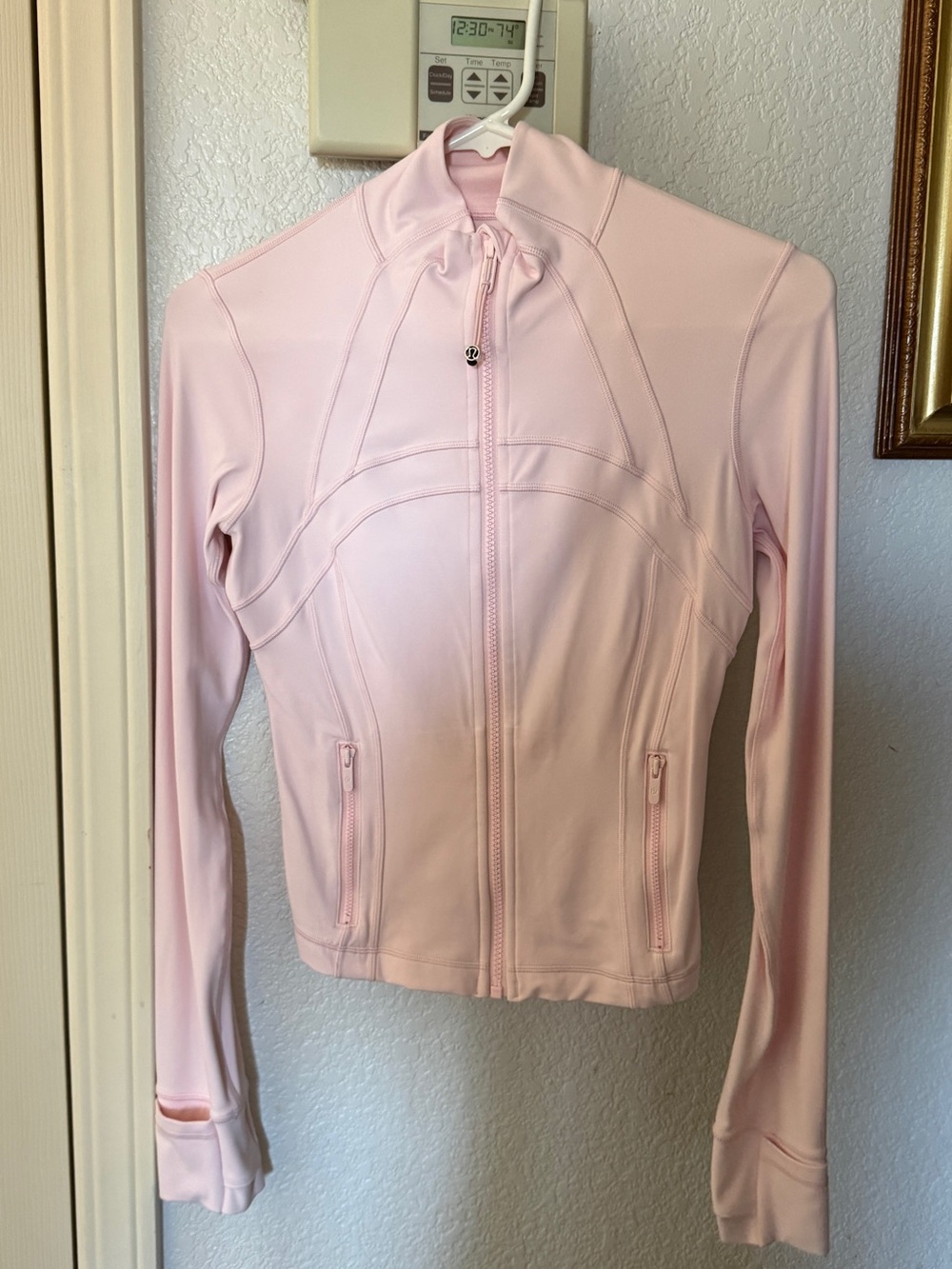 Lulú cropped define jacket strawberry milkshake 2